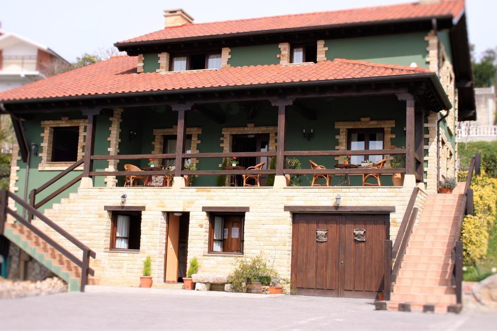 Posada El Labrador Guest House San Vicente De La Barquera Exterior photo